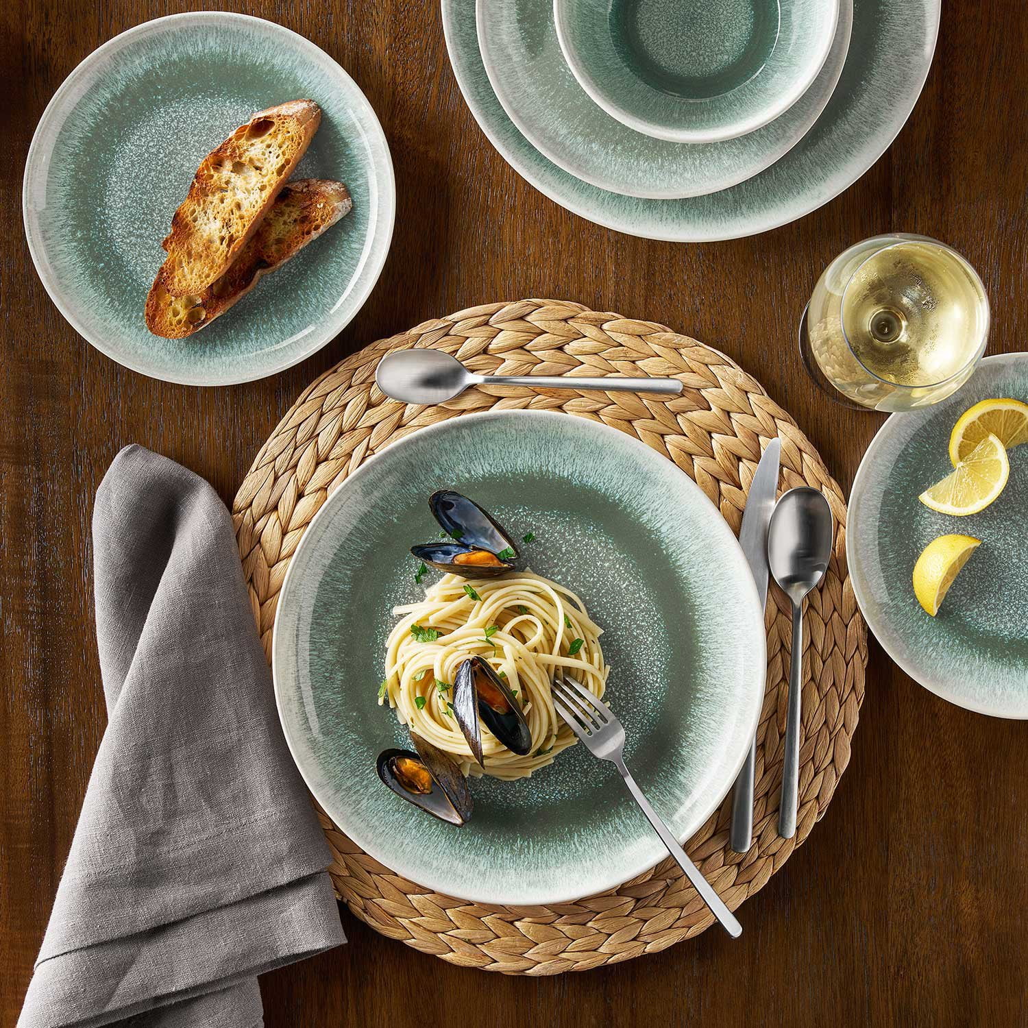 Member's Mark 12-Piece Artisan Dinnerware Set - Image 3