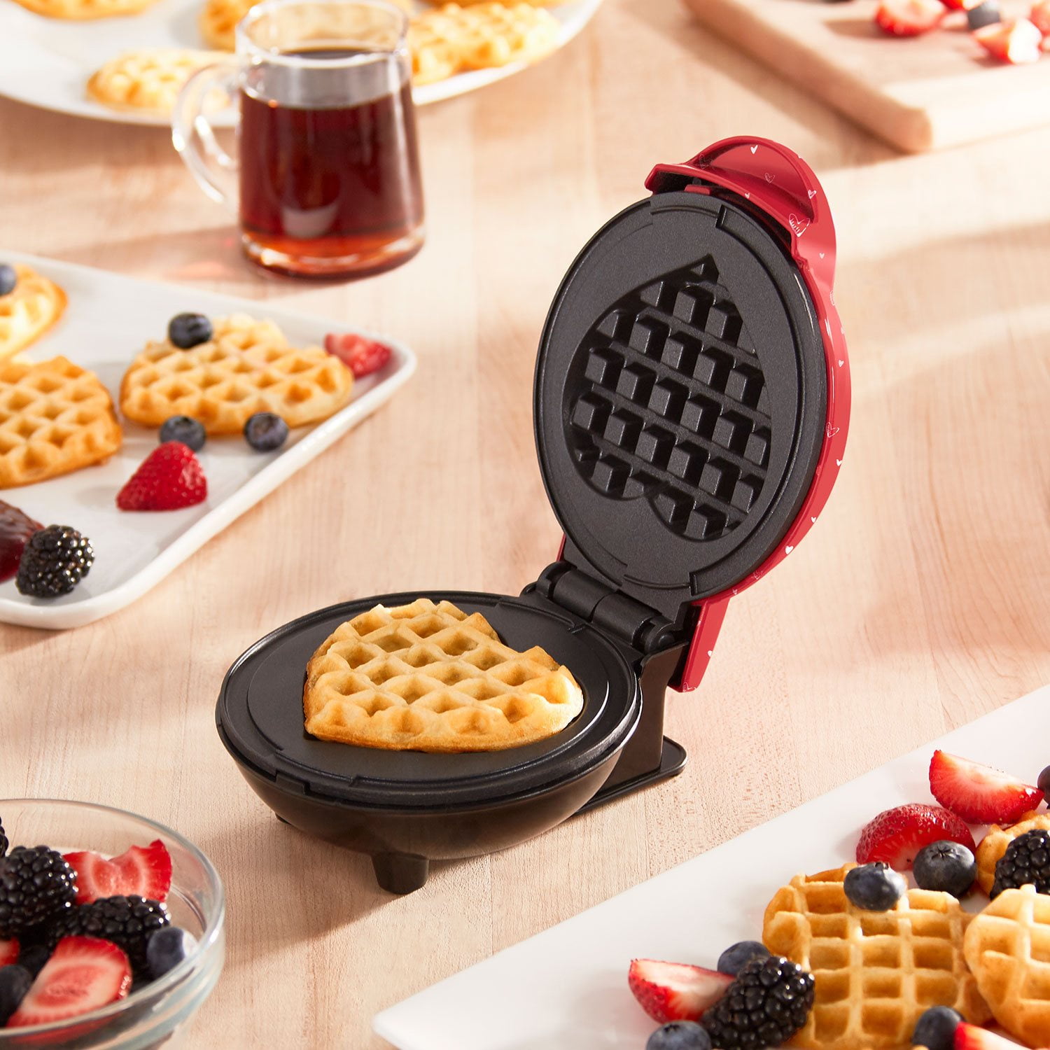 Dash Heart Miniature Waffle Maker with Heart Print Lid - Image 4