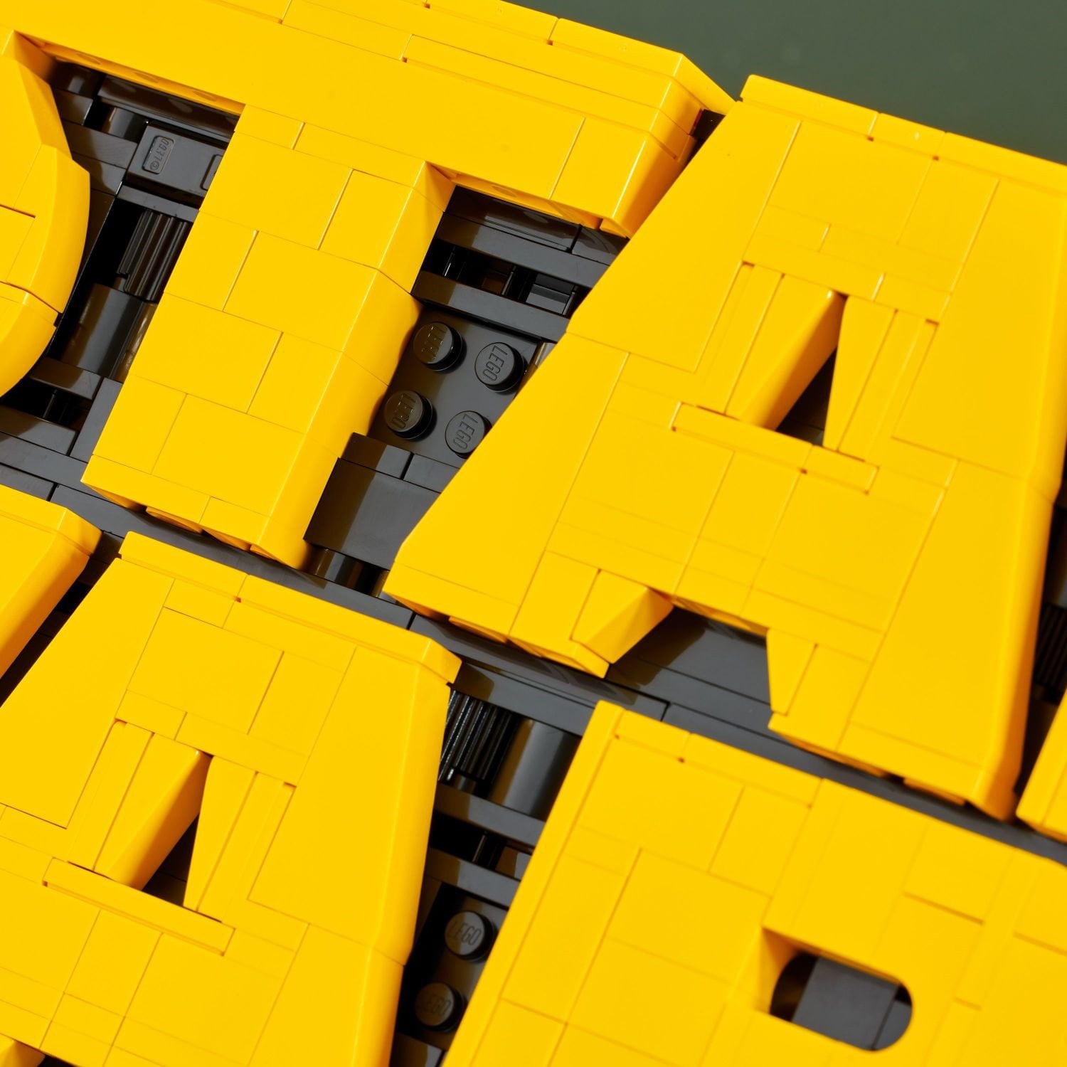 LEGO Star Wars Brick-Built Star Wars Logo Building Set, 700 pc. - Image 5