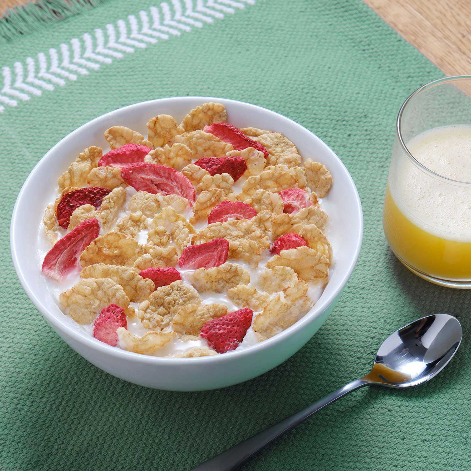 Member's Mark Freeze Dried Strawberry Slices, 3 oz. - Image 4