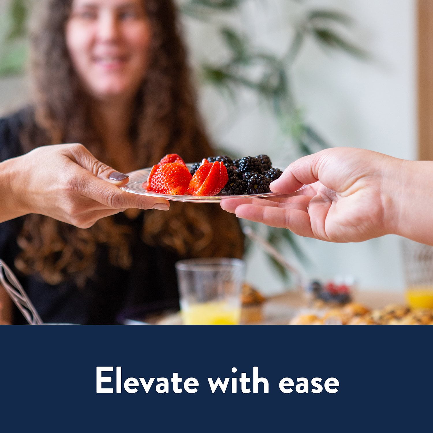 Chinet Crystal Clear Plastic Dessert Plate, 7" 150 ct. - Image 5