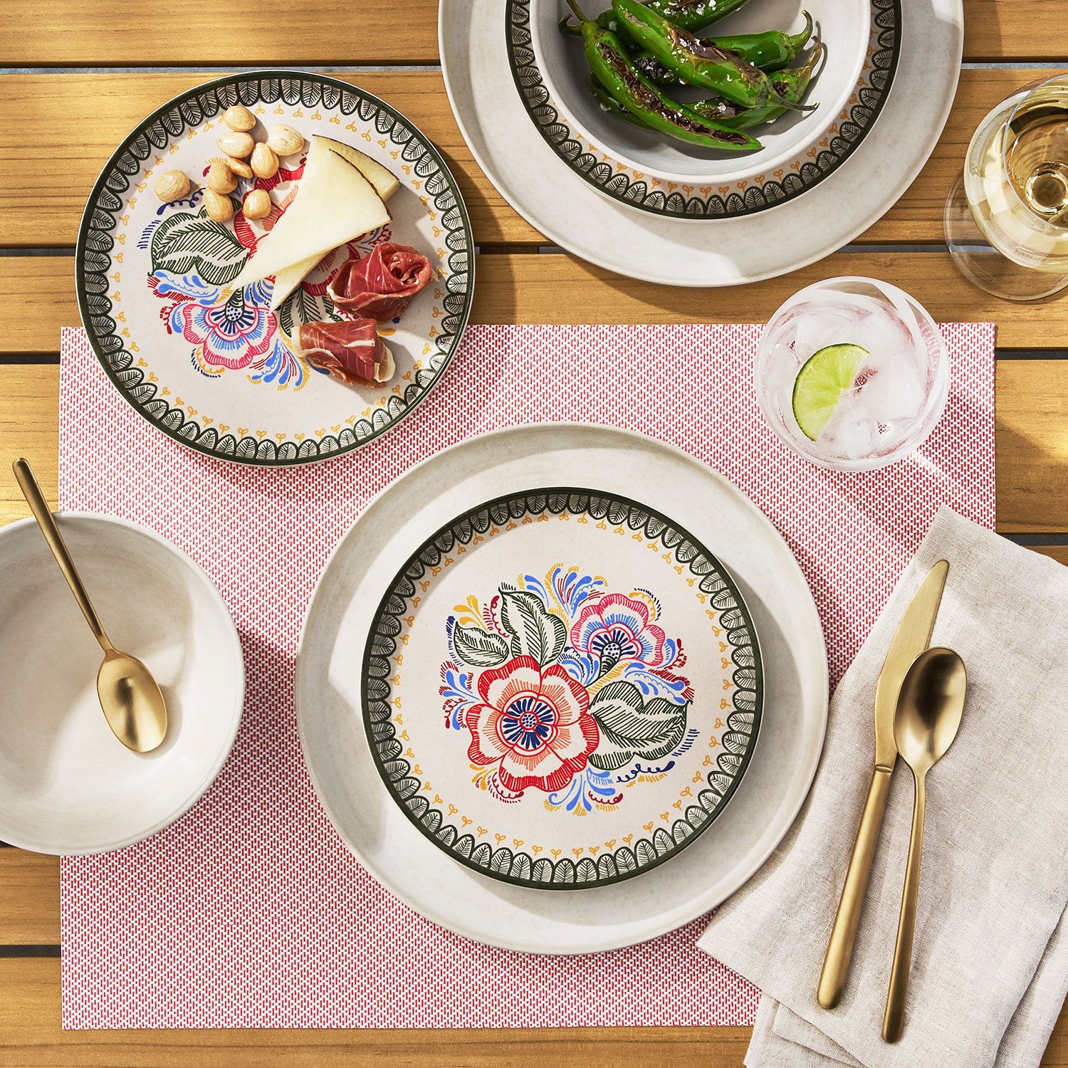 Member's Mark 12-Piece Bamboo Melamine Dinnerware Set - Image 2