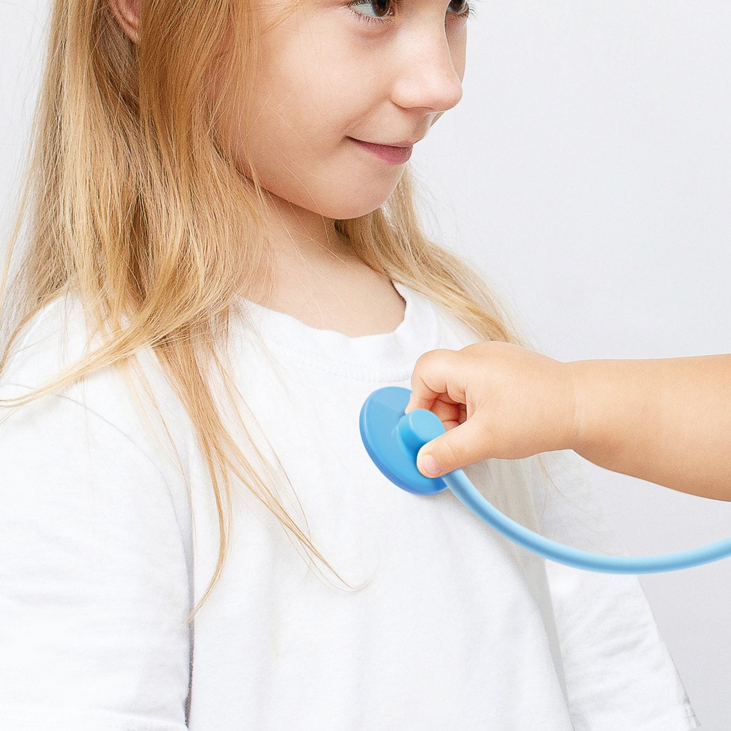 Hape Role Play Little Doctor Playset - Image 9