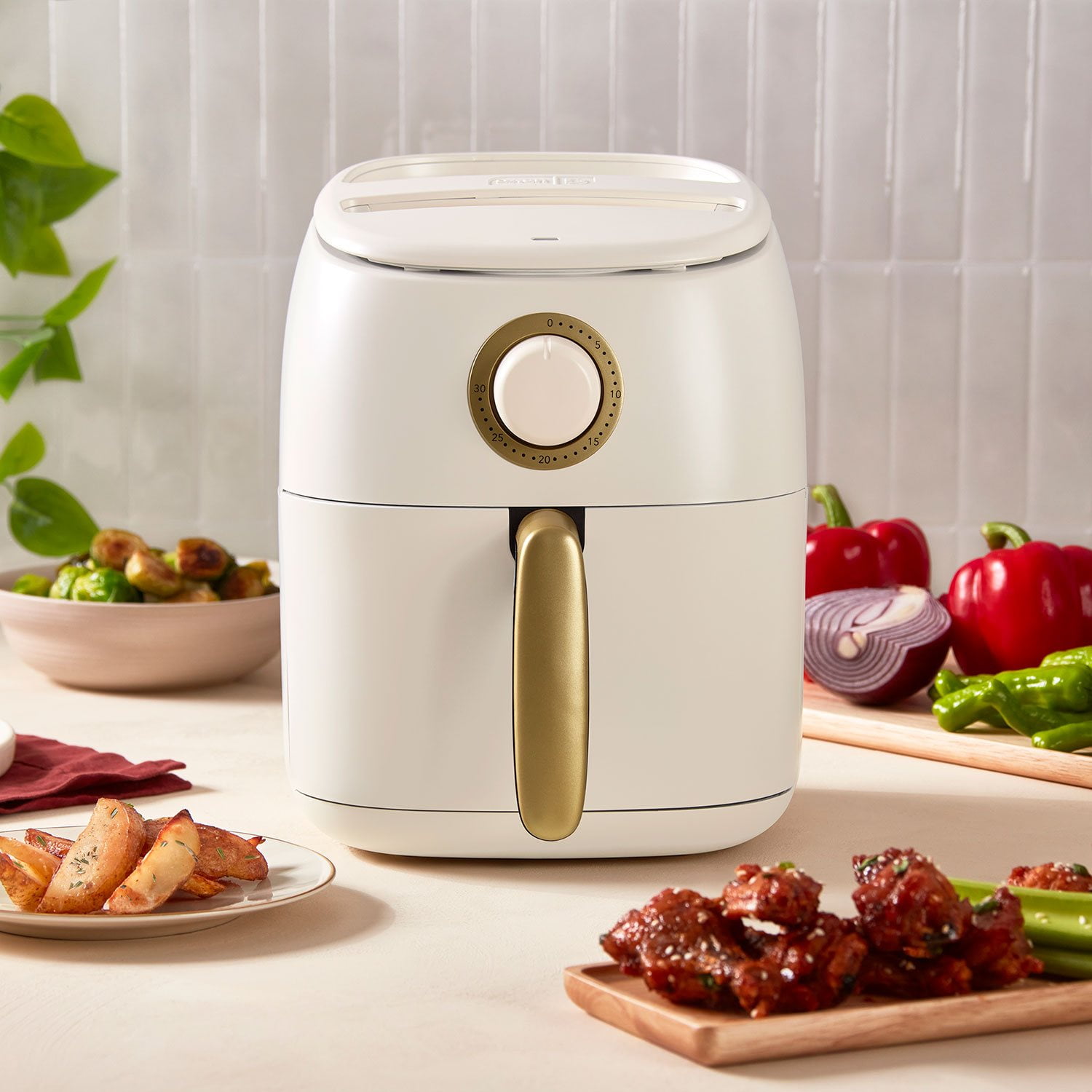 Dash Tasti-Crisp 2.6 Quart Ceramic Express Air Fryer - Image 7