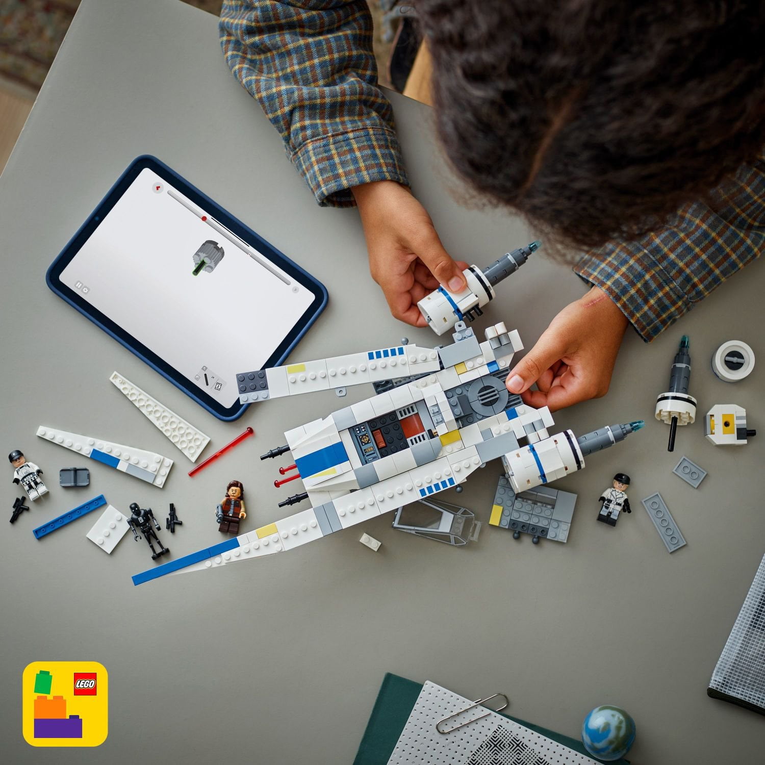 LEGO Star Wars Rebel U-Wing Starfighter Building Set, 594 pc. - Image 6