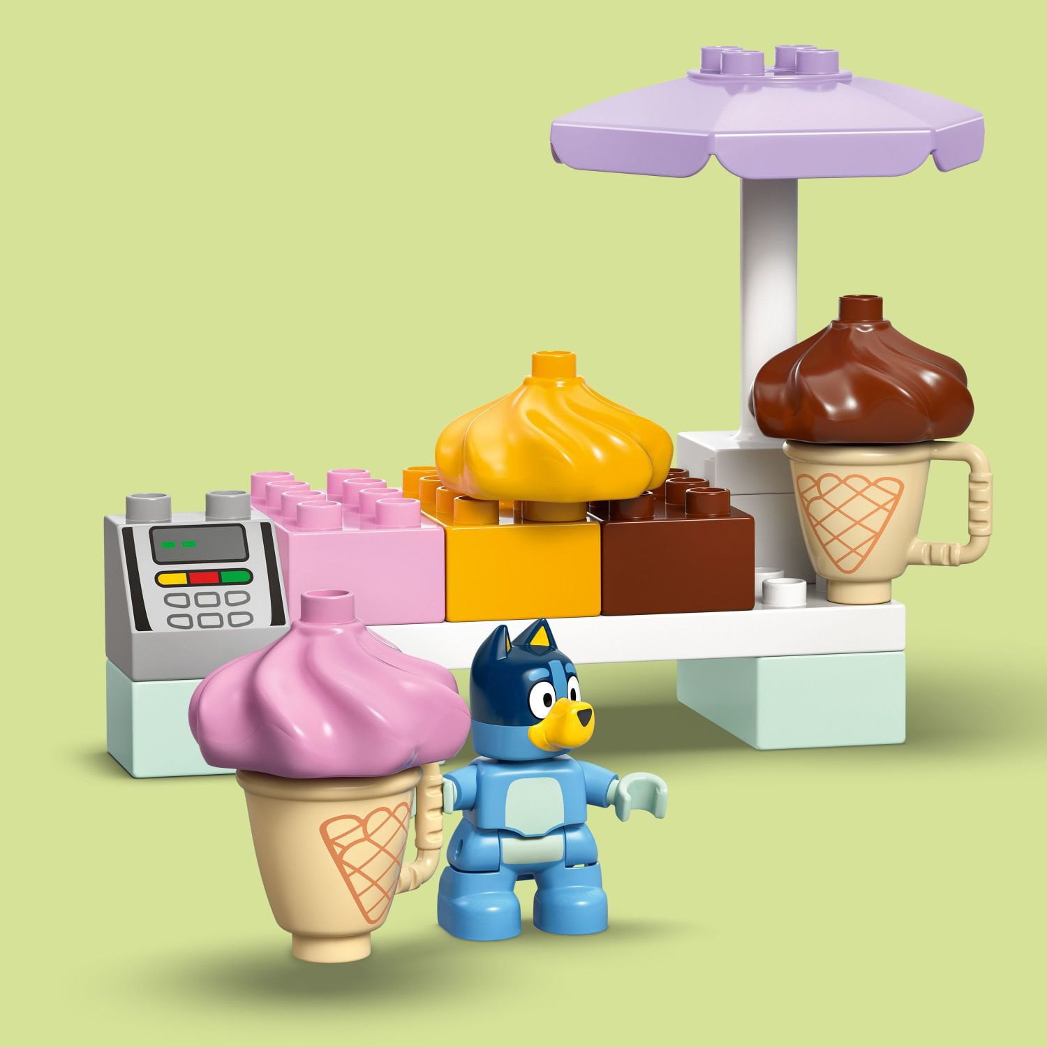 LEGO DUPLO Bluey Ice Cream Trip with Bluey Building Set, 22 pc. - Image 5