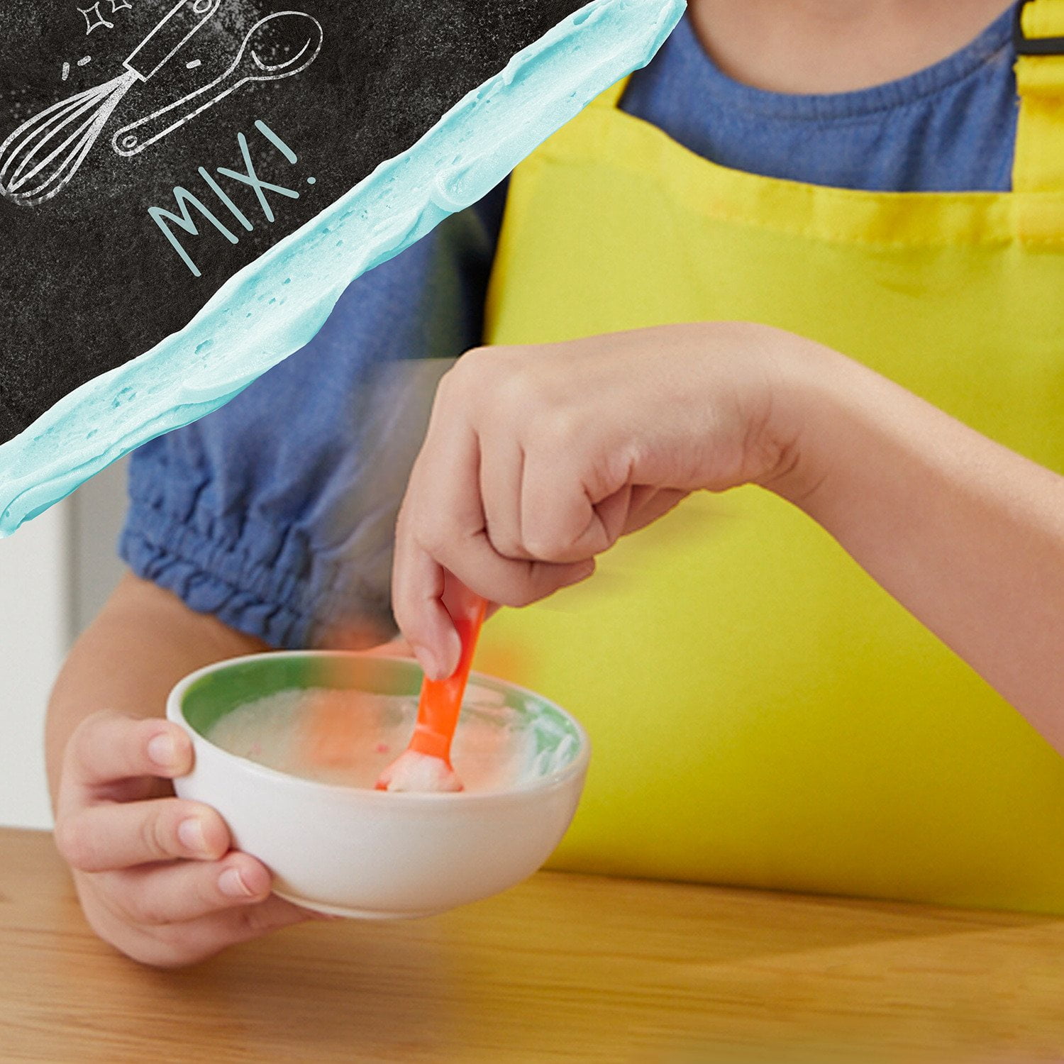 Easy-Bake Ultimate Toy Oven with Accessories - Image 4