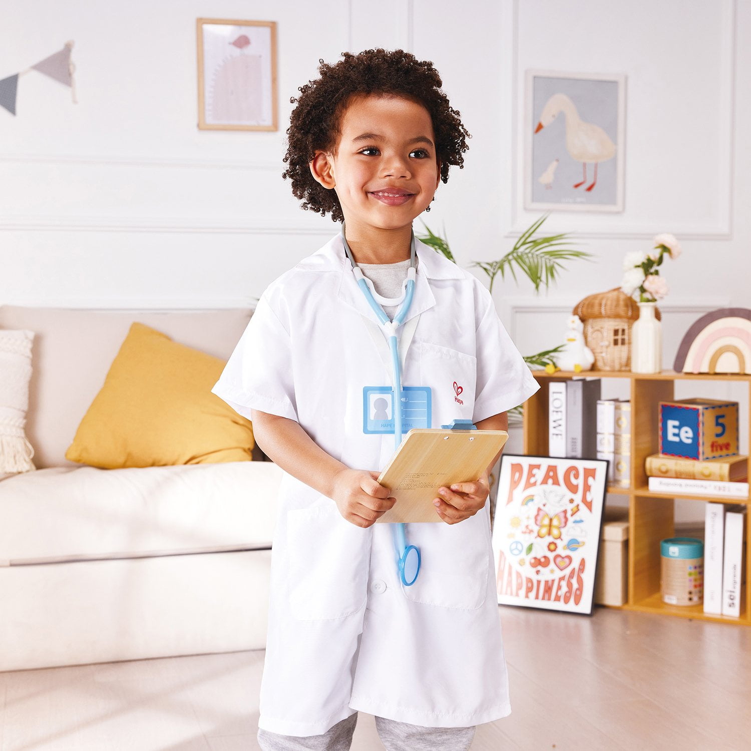 Hape Role Play Little Doctor Playset - Image 7