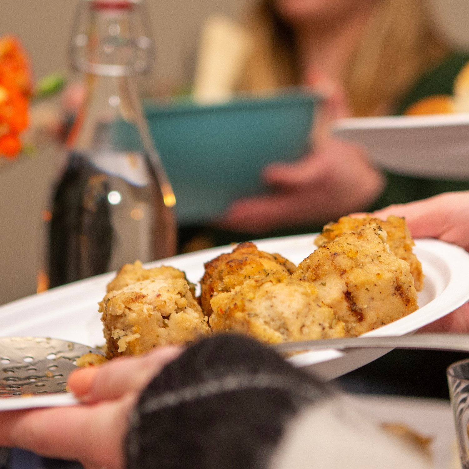 Chinet Classic Dinner Paper Plates, 10.375", 165 ct. - Image 6