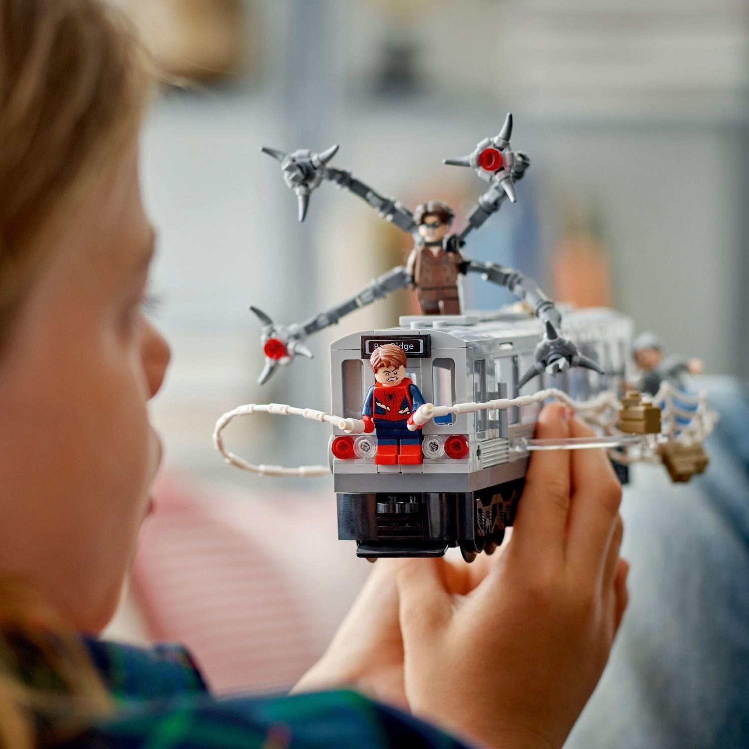 LEGO Marvel Spider-Man vs. Doc Ock Subway Train Scene Building Set, 393 pc. - Image 4